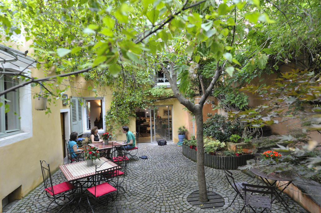 Chambres D'Hotes Le Petit Siam : Le Calme En Centre Ville Clermont-Ferrand Exterior photo